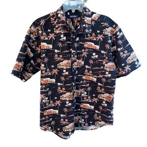 Puritan mens Hawaiian woody station wagon button down shirt. Size M